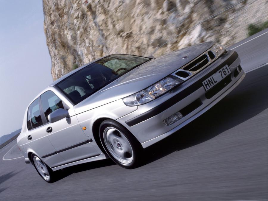  Saab 9-5 Sport Package Sedan 1999 года  (фото 4 из 5)